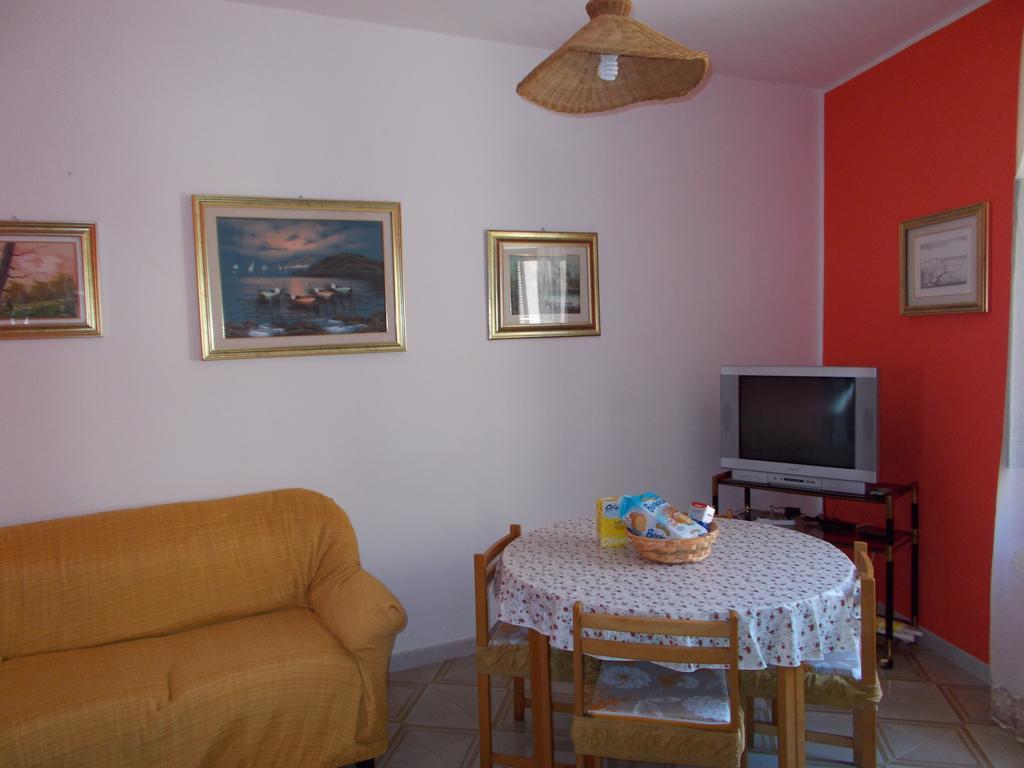 טרפאני Zia Silvana Apartment מראה חיצוני תמונה