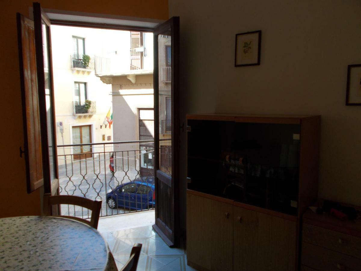 טרפאני Zia Silvana Apartment מראה חיצוני תמונה